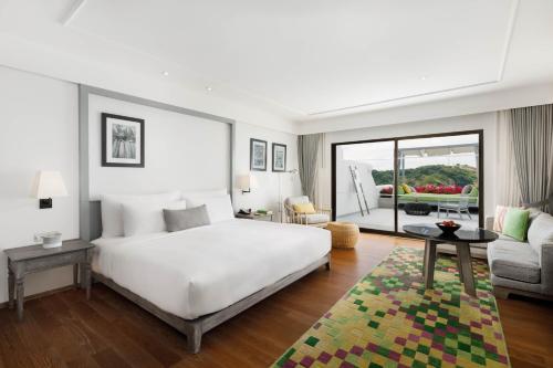 The Nai Harn — Photo of the whole room