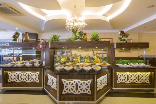 Φαγητό σε αυτό το ξενοδοχείο ή κάπου εκεί κοντά