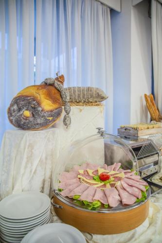 Toit hotelli aladel või selle läheduses