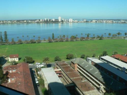A bird's-eye view of Affordable & comfortable Apartment on Langley Park