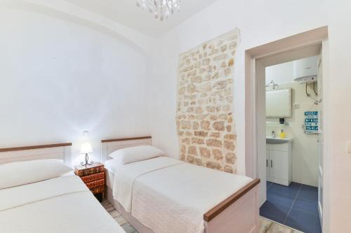 Lanterna Rooms & Apartment
