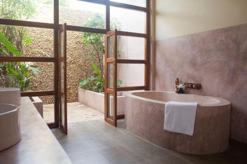 Gallery image of Wild Lotus Yala in Tissamaharama