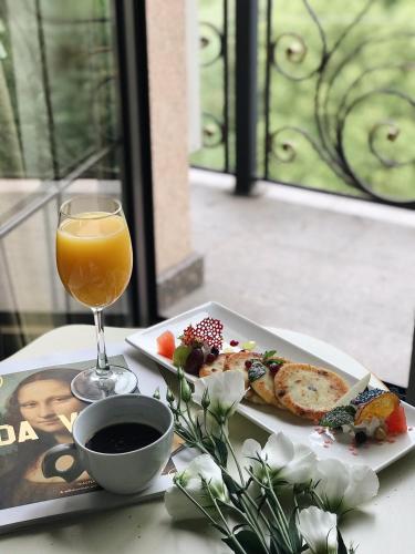 Mad på hotellet eller i nærheden