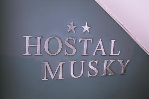 Certifikát, hodnocení, plakát nebo jiný dokument vystavený v ubytování Musky Hs & Suites