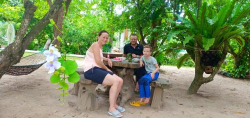 Επισκέπτες που μένουν στο Rai Lung Tui Homestay