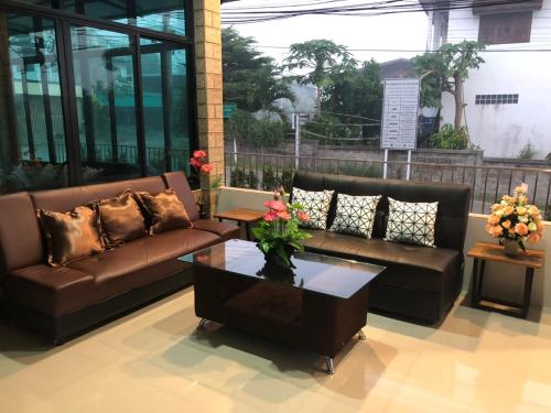 Ruang duduk di Sinnlodge