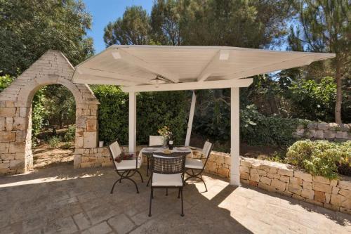 Kawasan patio atau luaran di Trullo Dei Messapi