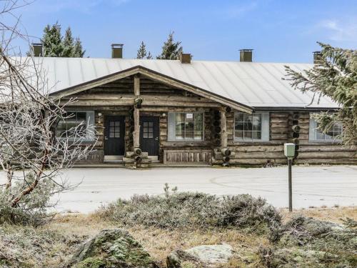 Το κτήριο όπου στεγάζεται  η παραθεριστική κατοικία