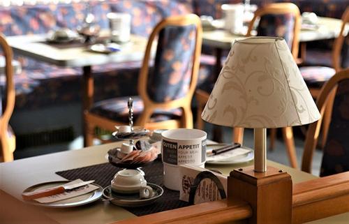 Εστιατόριο ή άλλο μέρος για φαγητό στο Hotel Conditorei Cafe Baier