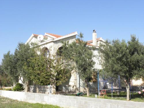 Apartments Brane - 180m to the sea