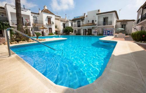 NUEVA NERJA 79 MENYBER