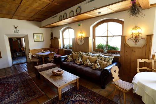Posezení v ubytování Hotel Alpin
