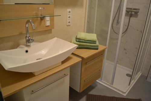Bilik mandi di Apartment-Studio Kirisits