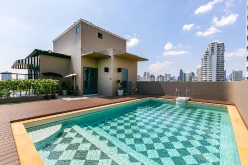 Afbeelding uit fotogalerij van THEA Serviced Apartment by TH District, SHA Extra Plus in Bangkok