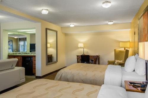Quality Inn & Suites – Photos 3