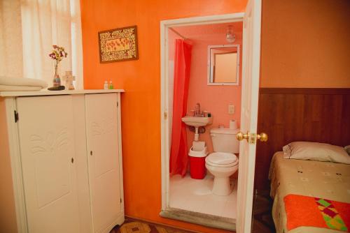 Ванная комната в Hostal Quinto Sol Huamantla