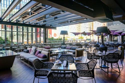 E Central Hotel Downtown Los Angeles Image