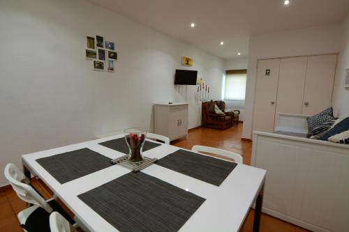 Charmosous Flat