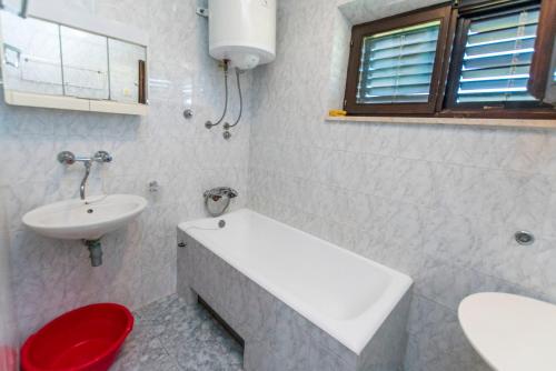 Koupelna v ubytování Apartments Matejka I