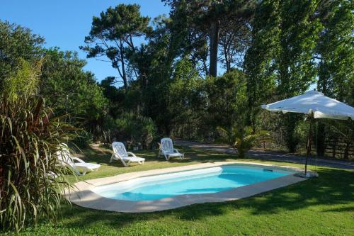 Πισίνα στο ή κοντά στο Las cabañas de macarena