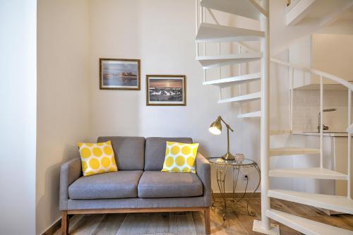 Гостиная зона в Yellow Barqueta Studio