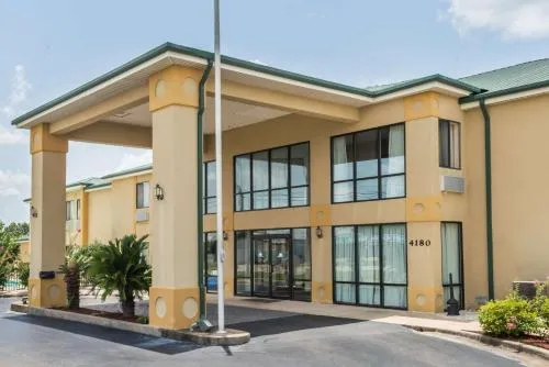 Days Inn by Wyndham Montgomery in Montgomery