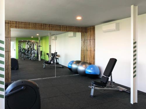 The fitness centre and/or fitness facilities at Wyne Hotel