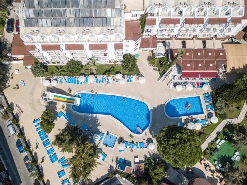 an overhead view of a pool at a resort at Halıcı Hotel Marmaris in Marmaris