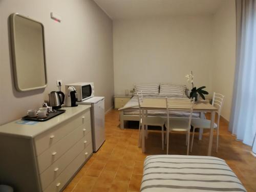 Kuchyň nebo kuchyňský kout v ubytování Villa Giulia