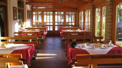 En restaurant eller et andet spisested på Guesthouse Fortuna
