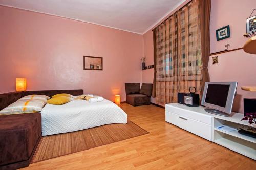 STELA - One Bedroom Apartment