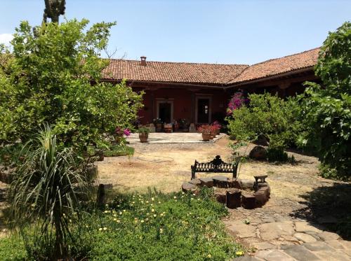 Meson de San Antonioにある庭