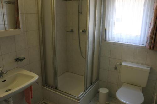 Koupelna v ubytování Haus Amara