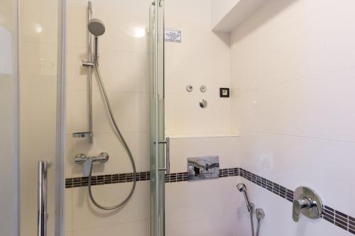 Kúpeľňa v ubytovaní Apartments & rooms DDD2