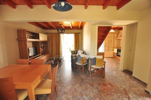 Gallery image of Tassos Apartments in Acharavi