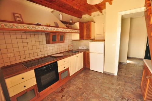 Gallery image of Tassos Apartments in Acharavi