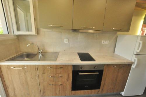 Gallery image of Tassos Apartments in Acharavi