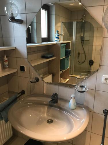 Ένα μπάνιο στο Ferienhaus Lara