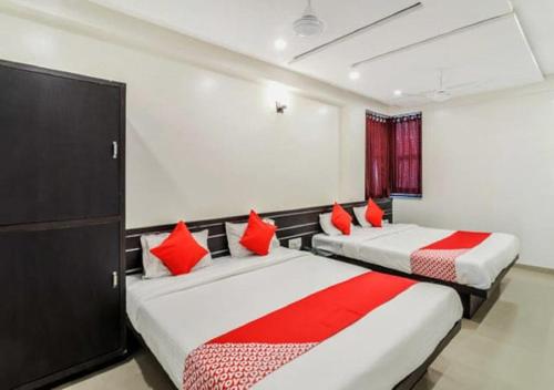 صورة لـ Hotel Indore Palace في شيردي