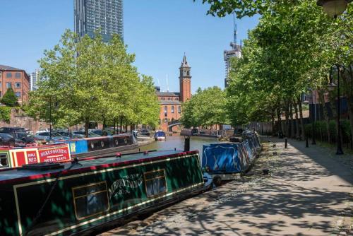 Castlefield Apartment, Central Manchester