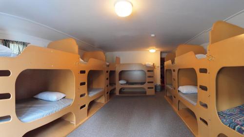 Gallery image of HI Castle Mountain - Hostel in Castle Junction