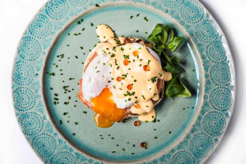 Jídlo v hotelu nebo okolí