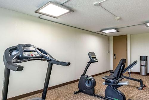 Fitness centrum a/nebo fitness zařízení v ubytování Quality Inn Bucyrus North