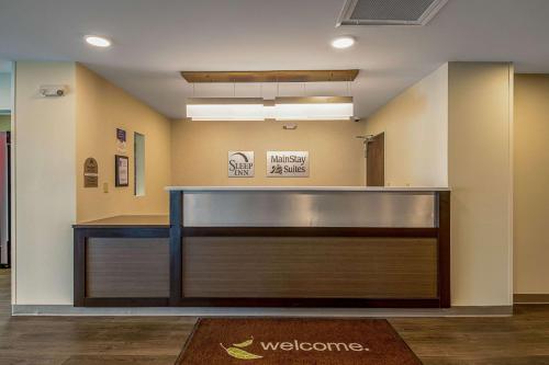 Ο χώρος του λόμπι ή της ρεσεψιόν στο Sleep Inn Geismar - Gonzales