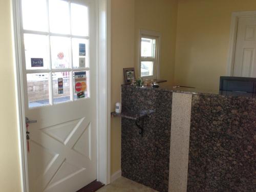 Beachway Inn – Photos 4