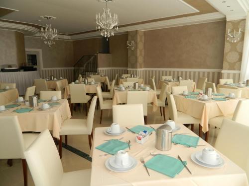 Restaurace v ubytování Hotel Inn