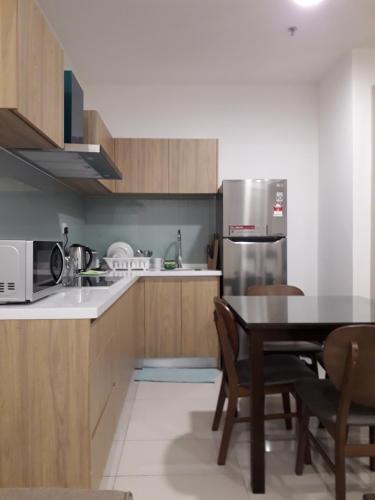 Nhà bếp/bếp nhỏ tại BS Homestay1 - 1 Bedroom Apartment in Miri Times Square