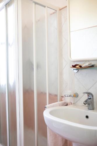 Bilik mandi di Hotel Sant'Angelo