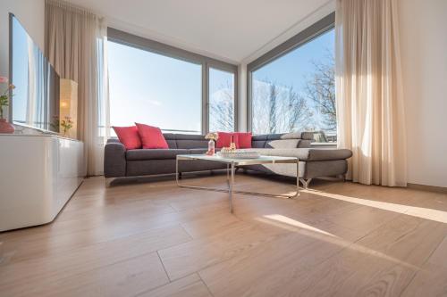 Posezení v ubytování Villa Granitzblick, modernes Haus mit Terrasse in Binz