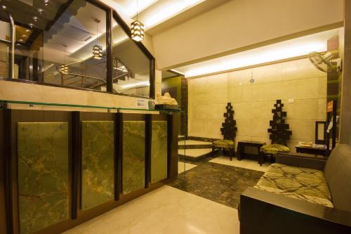 Gallery image of Hotel Sunstar Heights in New Delhi